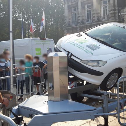 Voiture-tonneau à Loudéac le 12 avril